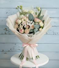 Букет цветов из:  Розы и Лизиантусы в Пузево