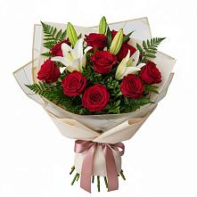 Букет цветов из:  Лилии и Розы в Пузево