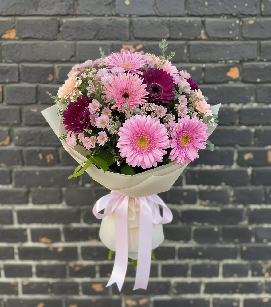 Букет цветов из: Герберы и Хризантемы в Пузево