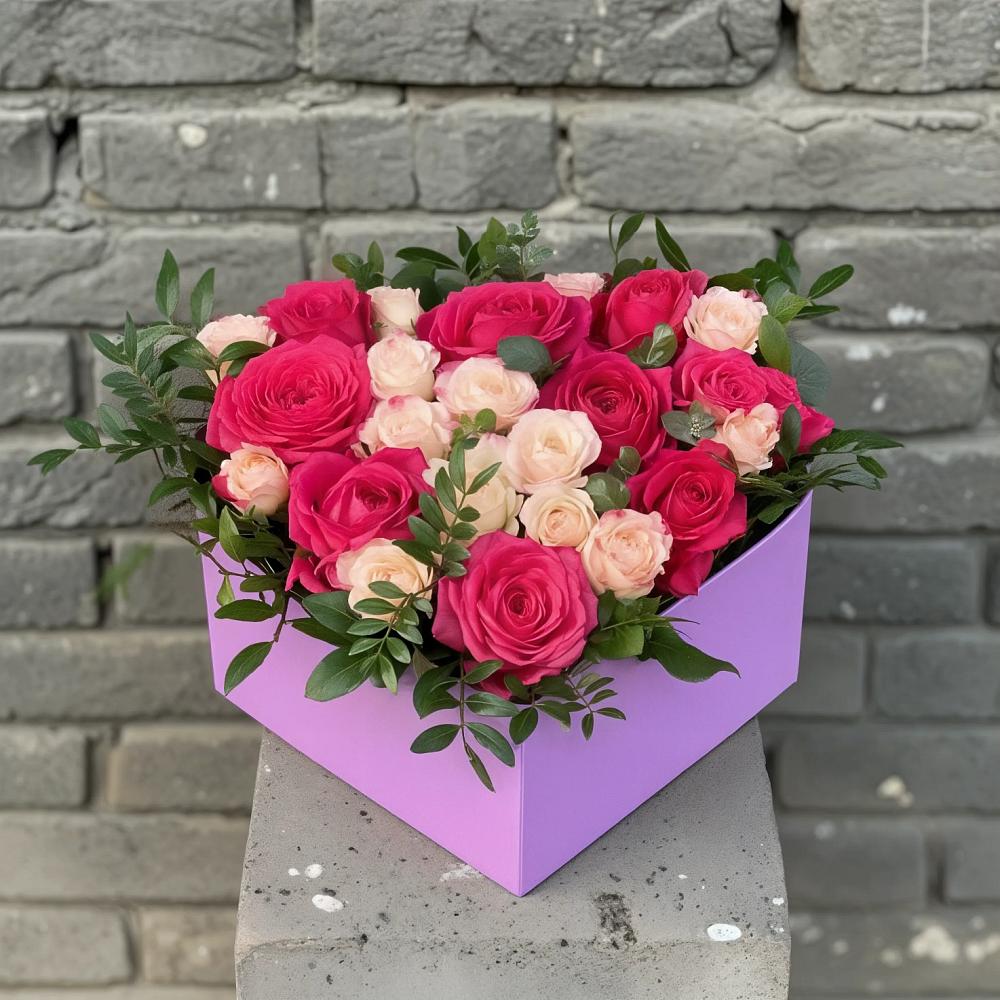 Цветочная композиция из Розы в коробке в Пузево