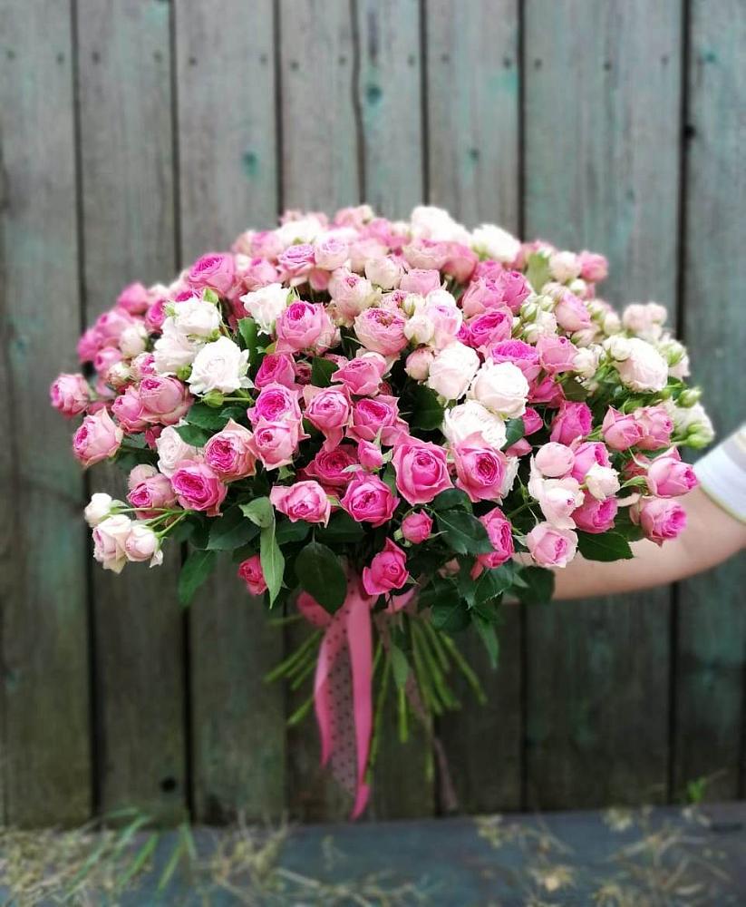 Букет Розовые кустовые розы Натали и Лав Лидия в Пузево