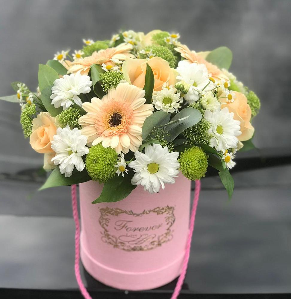 Цветочная композиция из Розы, Герберы и Хризантемы в шляпной коробке в Пузево