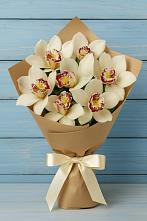 Букет цветов из:  Орхидеи и Розы в Пузево