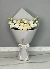 Букет цветов из:  Розы и Лизиантусы в Пузево